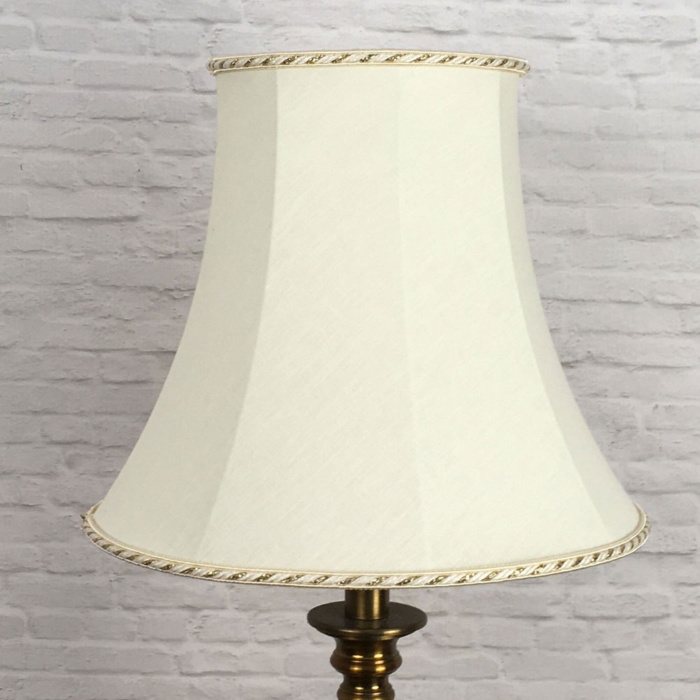 Cream & Gold Bowed Lampshade